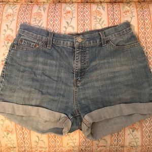 Levi’s shorts